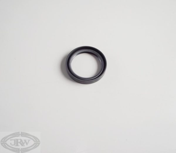 P6 front crank seal late + p4