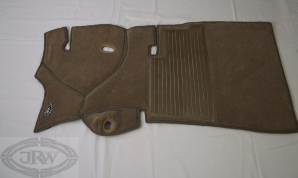 P5B Coupe wool fawn carpet RHD - 8