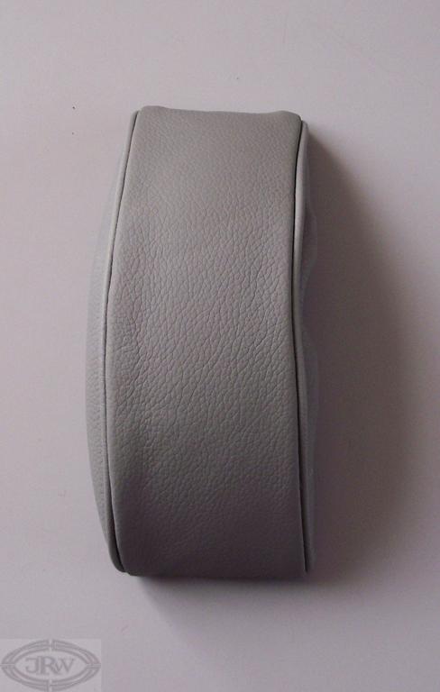 P4 front armrest grey