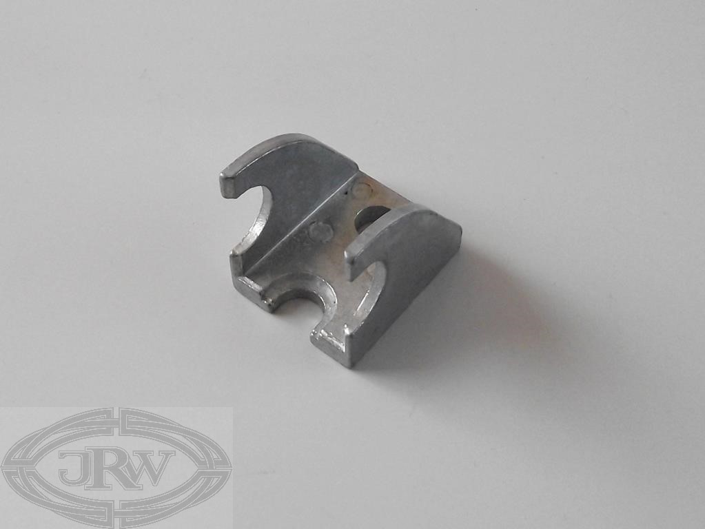 P4 top rocker spacer 231344