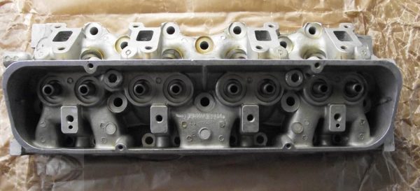 V8 cylinder head - 3 (Copy)